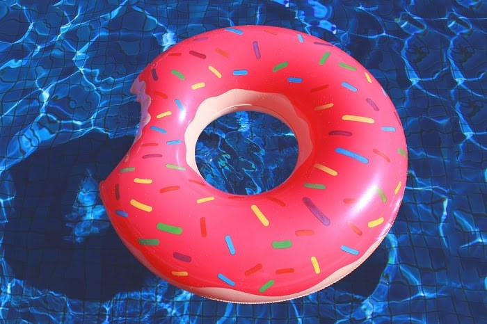 【2025年版】船橋市運動公園プールの混雑状況とアクセス・駐車場情報