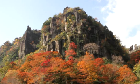 深耶馬溪の紅葉の見頃とライトアップは 混雑や駐車場も ツクの日々