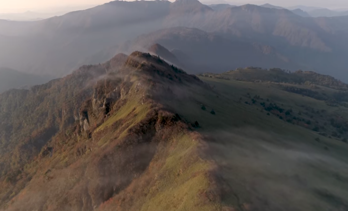 瓶ヶ森の紅葉2025｜見頃・混雑・駐車場完全ガイド